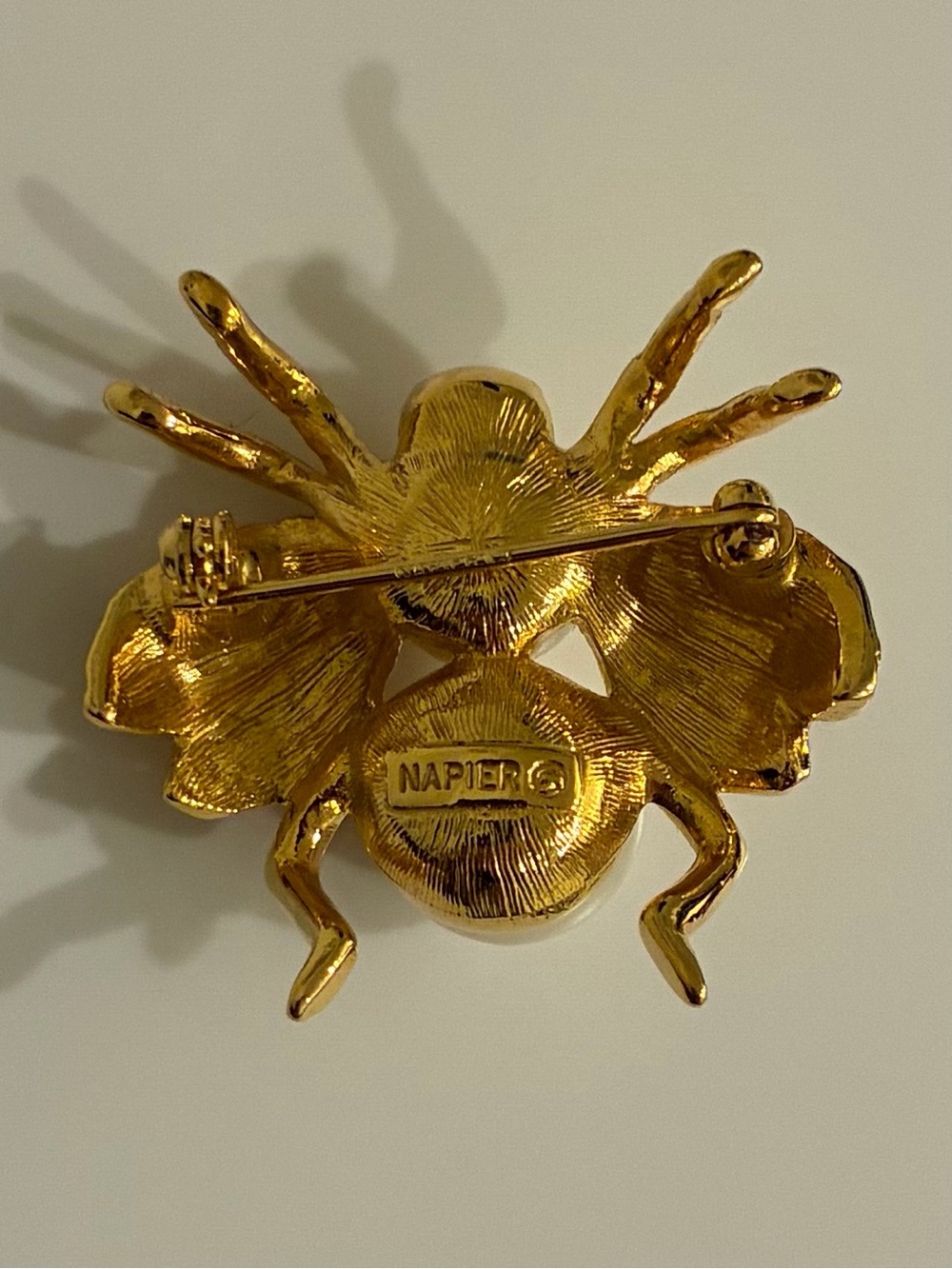 Vintage Napier Gold Tone Faux Pearl Bee Brooch - Honeycomb Wing Insect Pin - Picture 2 of 6